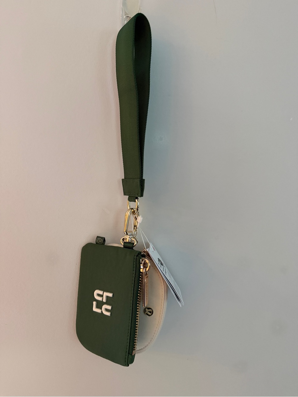 Lululemon Green & Cream Dual Wristlet Stack NWT - Picture 3 of 4